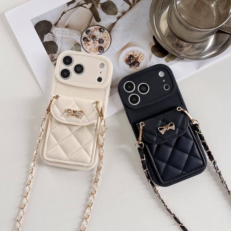 Chain Crossbody Quilted - حافظة محفظة مبطنة لهاتف آيفون 17
