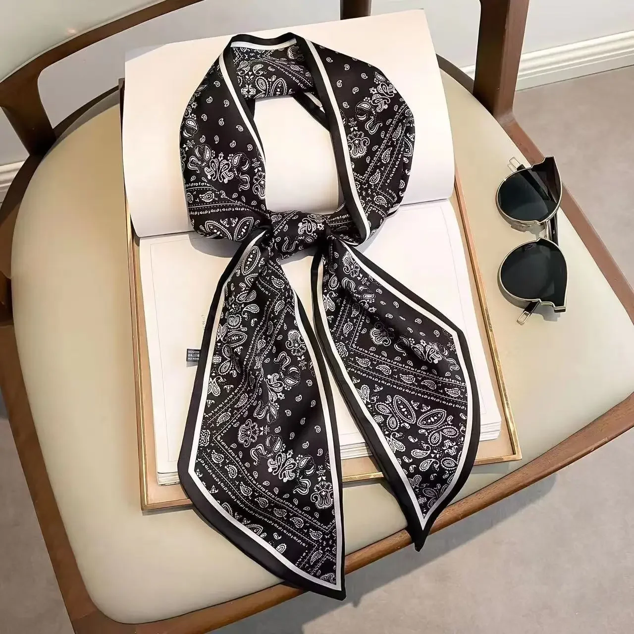 Luxury Bags Quality - وشاح نسائي ضيق بتصميم مطبوع بنقشة