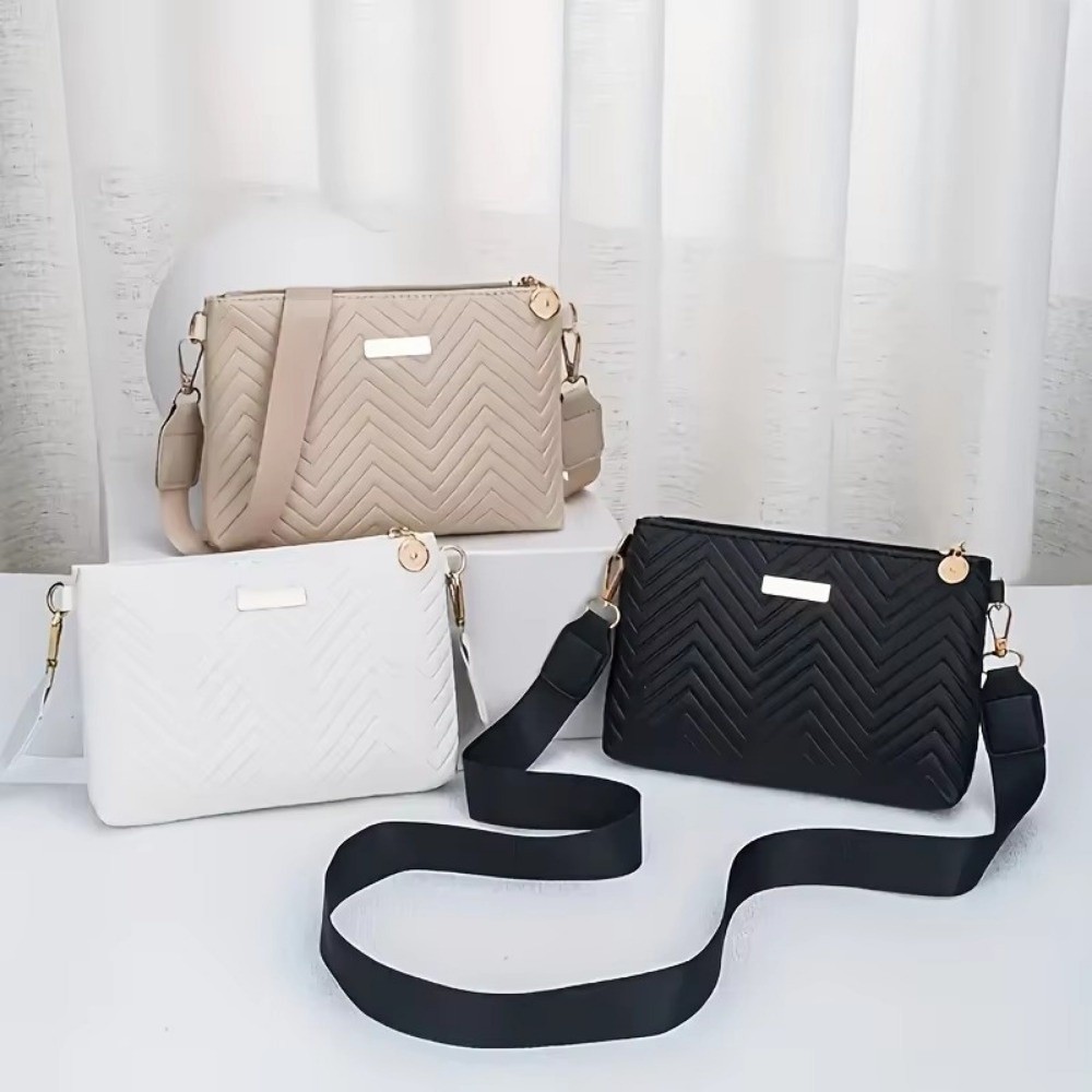 Chain Crossbody Quilted - حقيبة كتف أنيقة مبطنة بسلسلة، محفظة