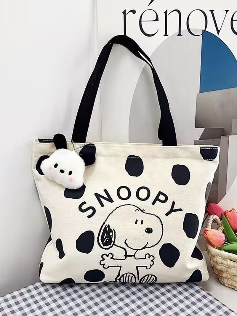 Shoulder Bag Slouchy - حقيبة كتف قماشية بتصميم سنوبي الكرتوني