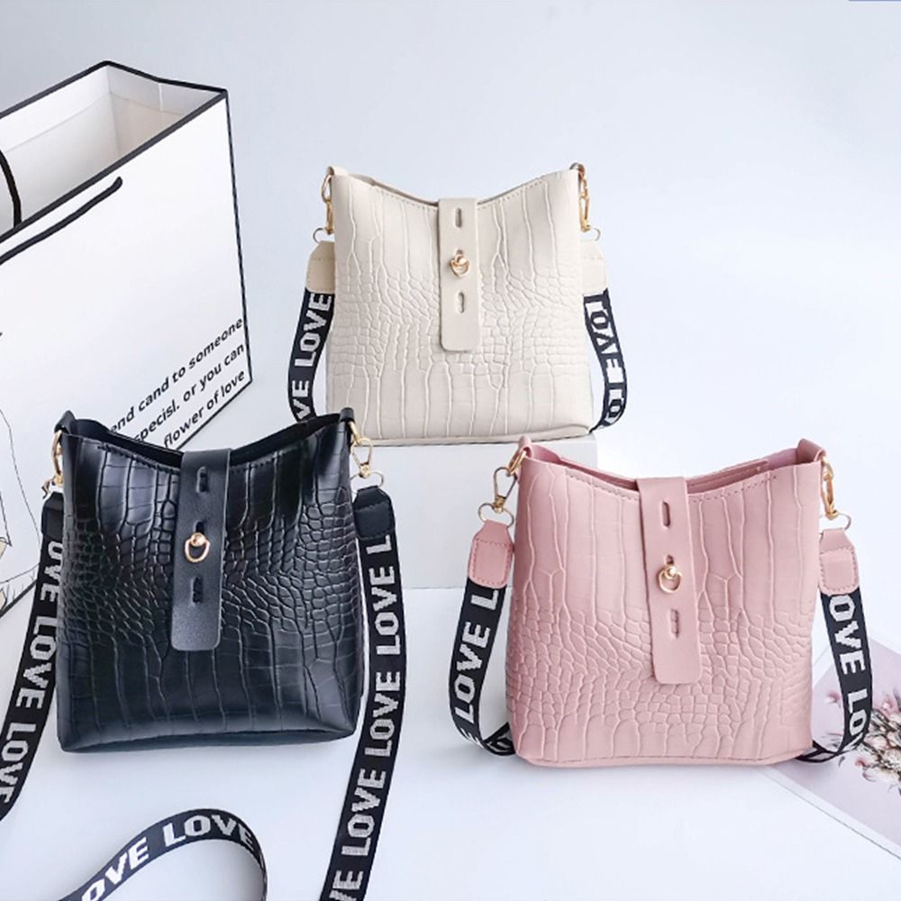 حقيبة رسول عبر الجسم للنساء ،  - مراجعة Shoulder Bag Slouchy وسعره