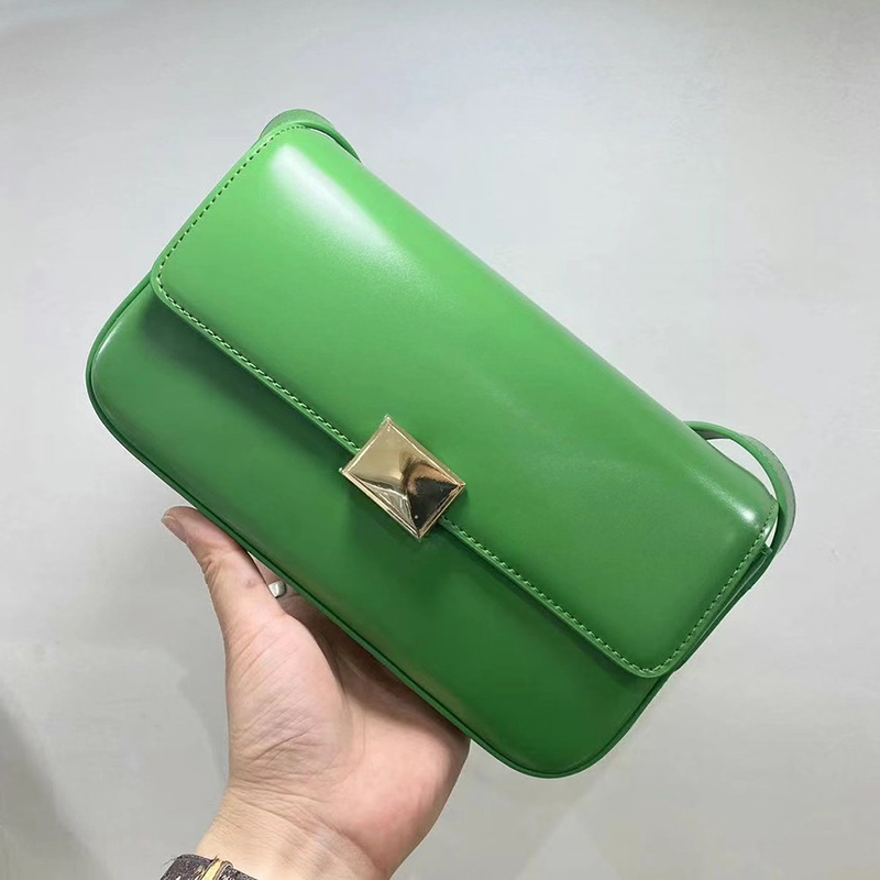 حقائب كتف نسائية فاخرة جديدة ل - مراجعة Luxury Bags England وسعره
