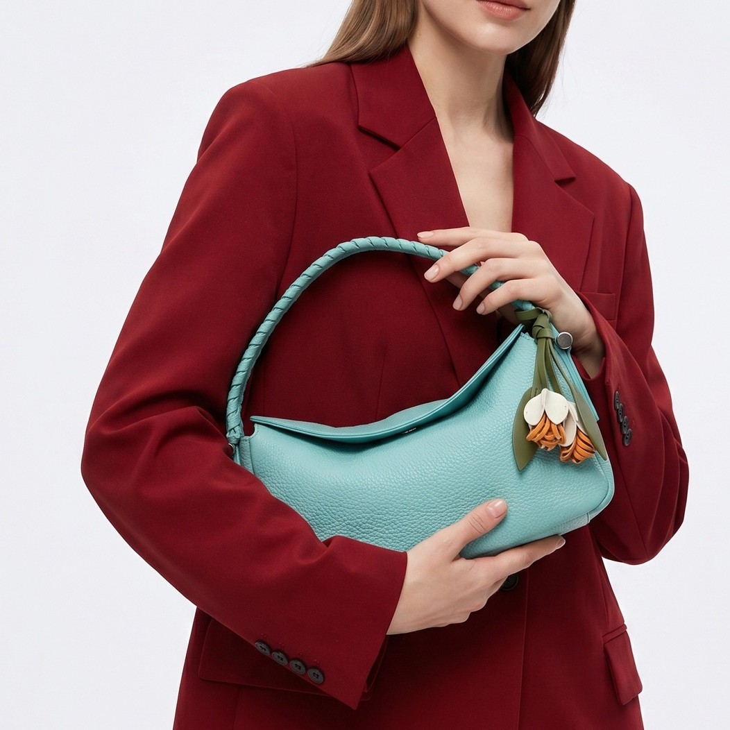 حقائب يد نسائية من الجلد الطبي - مراجعة Xl Luxury Bags وسعره
