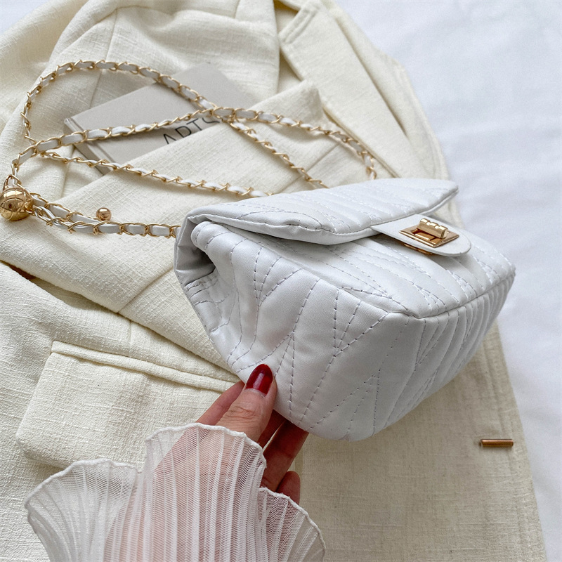 حقيبة كتف نسائية مبطنة من الجل - مراجعة Chain Crossbody Quilted وسعره