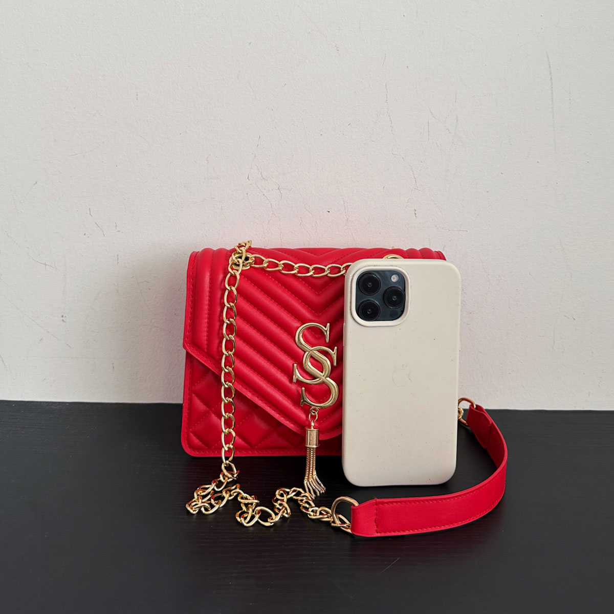 حقيبة كتف صغيرة أنيقة وفاخرة ب - مراجعة Chain Crossbody Quilted وسعره