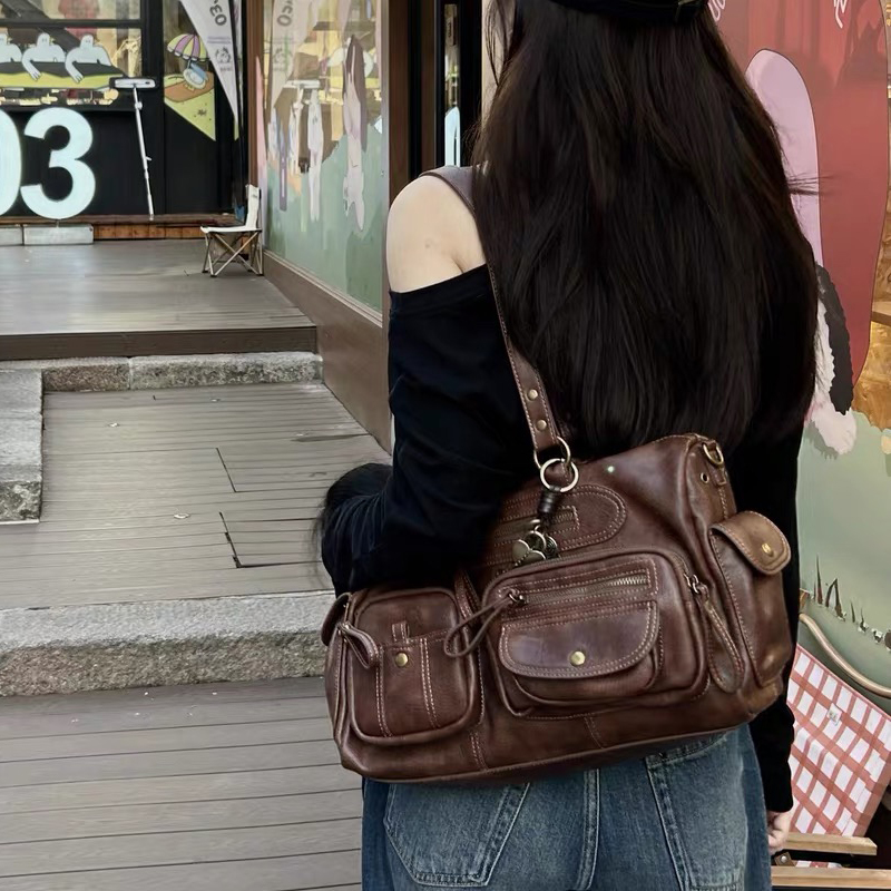 حقائب بوسطن على الطراز الإنجلي - مراجعة Luxury Bags England وسعره