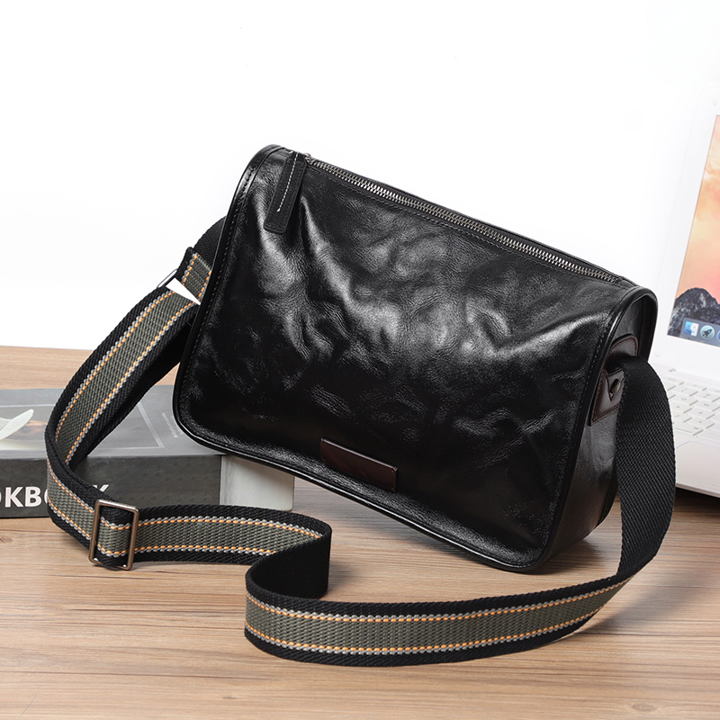 حقيبة كروس من جلد البقر من الط - مراجعة Luxury Bags England وسعره